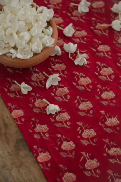 Cotton Runner - Crimson Bloom